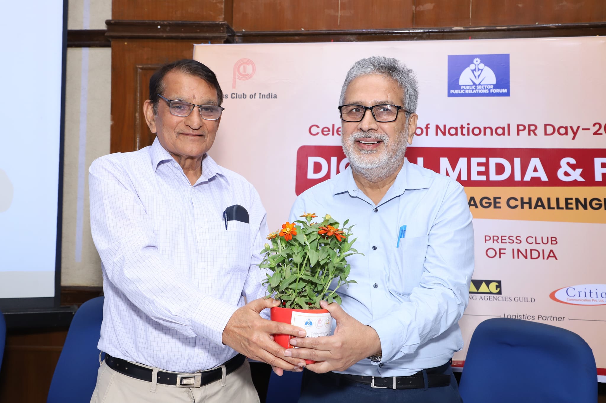 Shri Uma Kant Lakhera, President, Press Club of India Honored with Lifetime Achievement Award on National PR Day